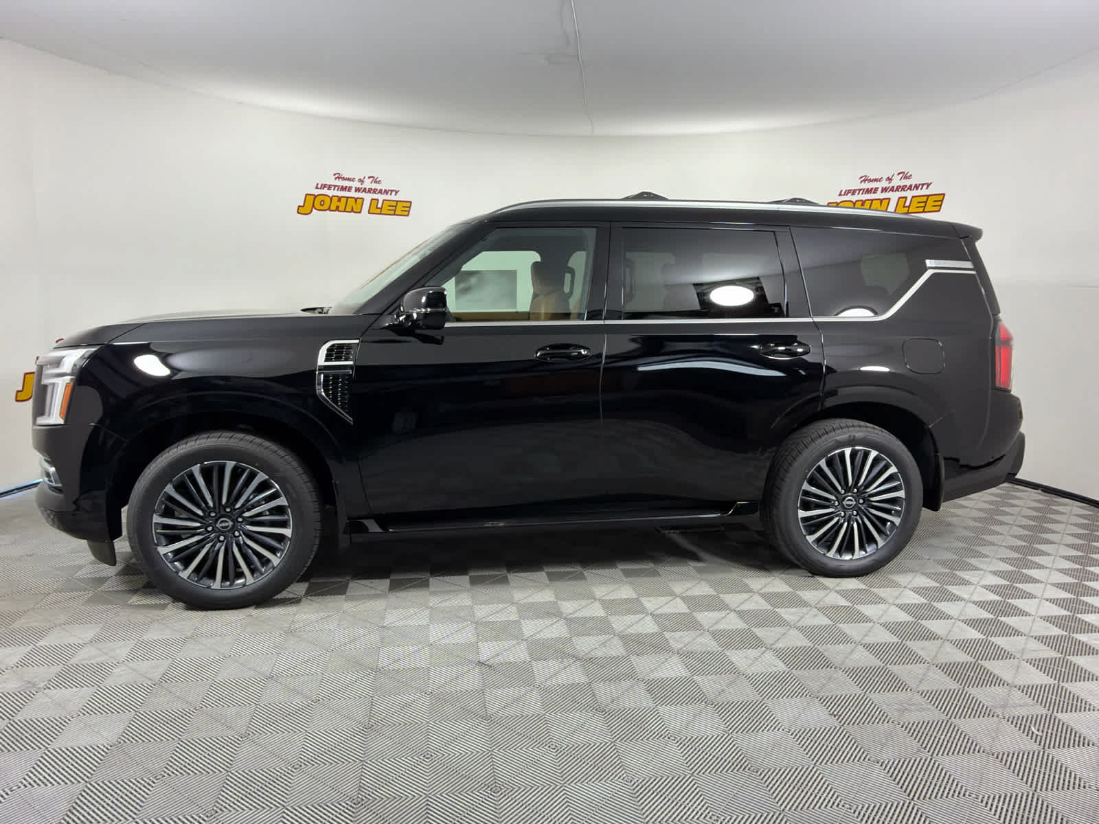 New 2026 Nissan Armada Platinum Reserve AWD/4WD image 2