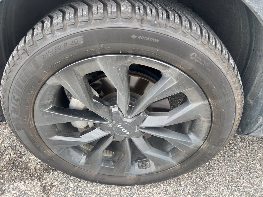 Certified 2023 Kia Sorento SX AWD/4WD image 12