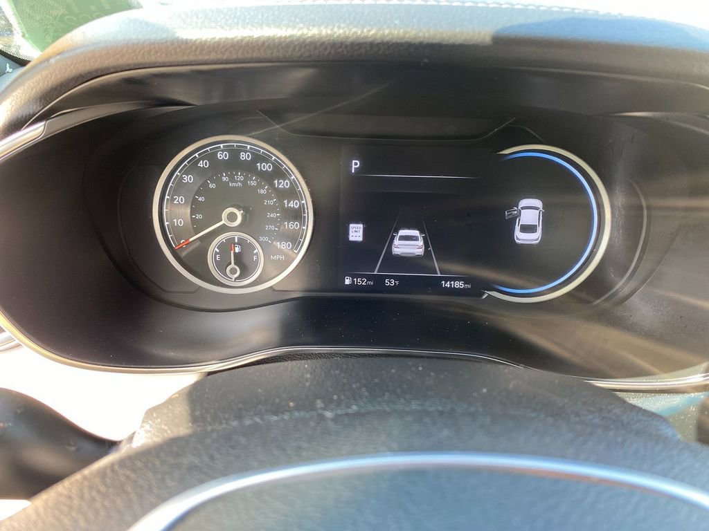 Used 2024 Genesis G70 2.5T image 18