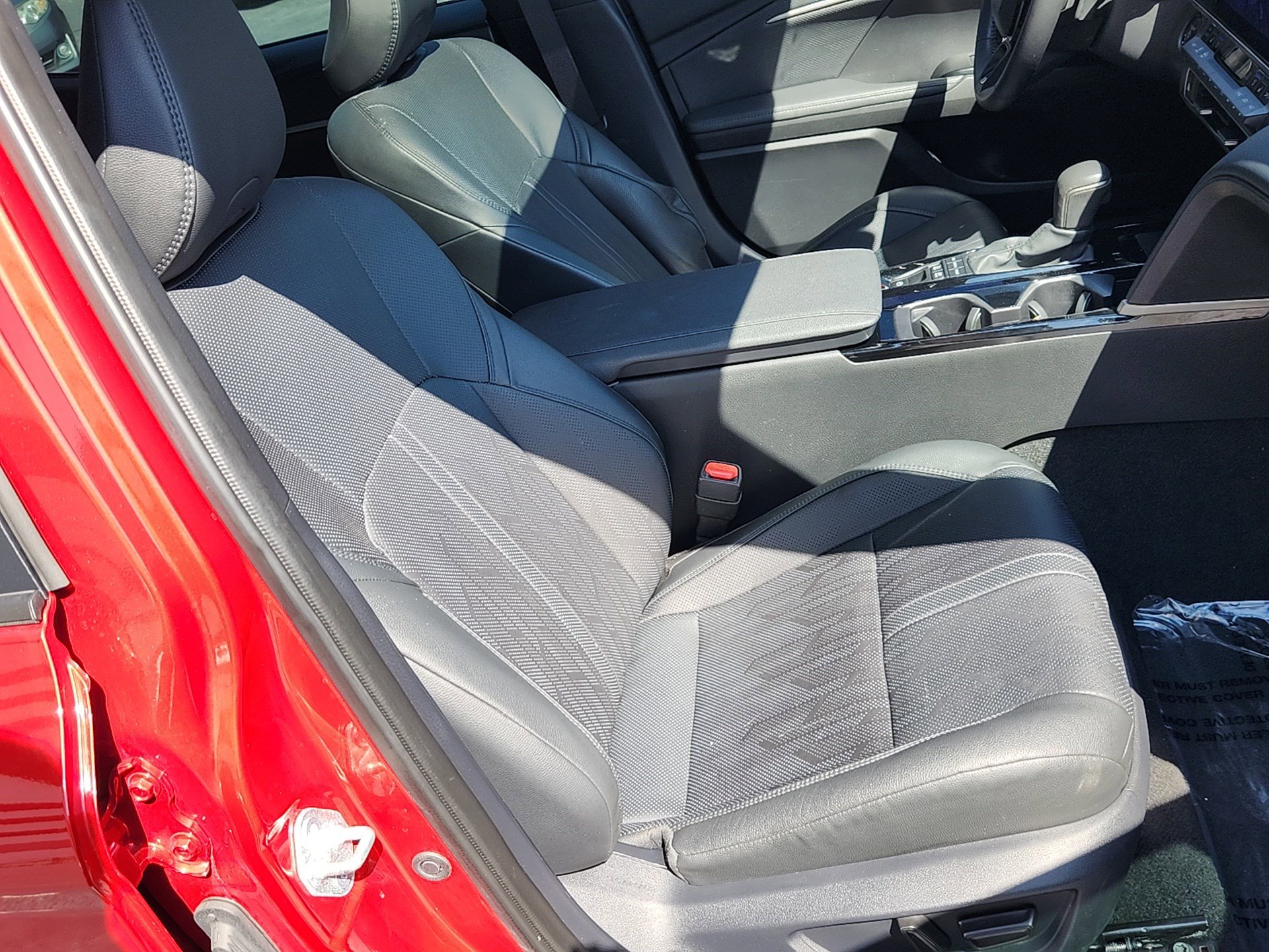 Used 2025 Toyota Camry XSE image 31