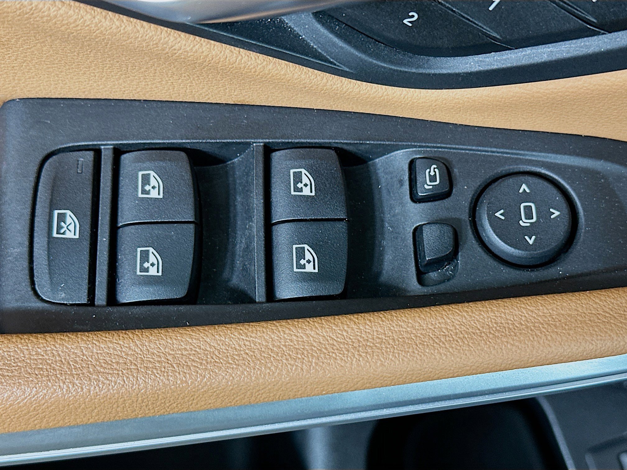 Used 2024 BMW 330i xDrive Sedan w/ Premium Package image 15