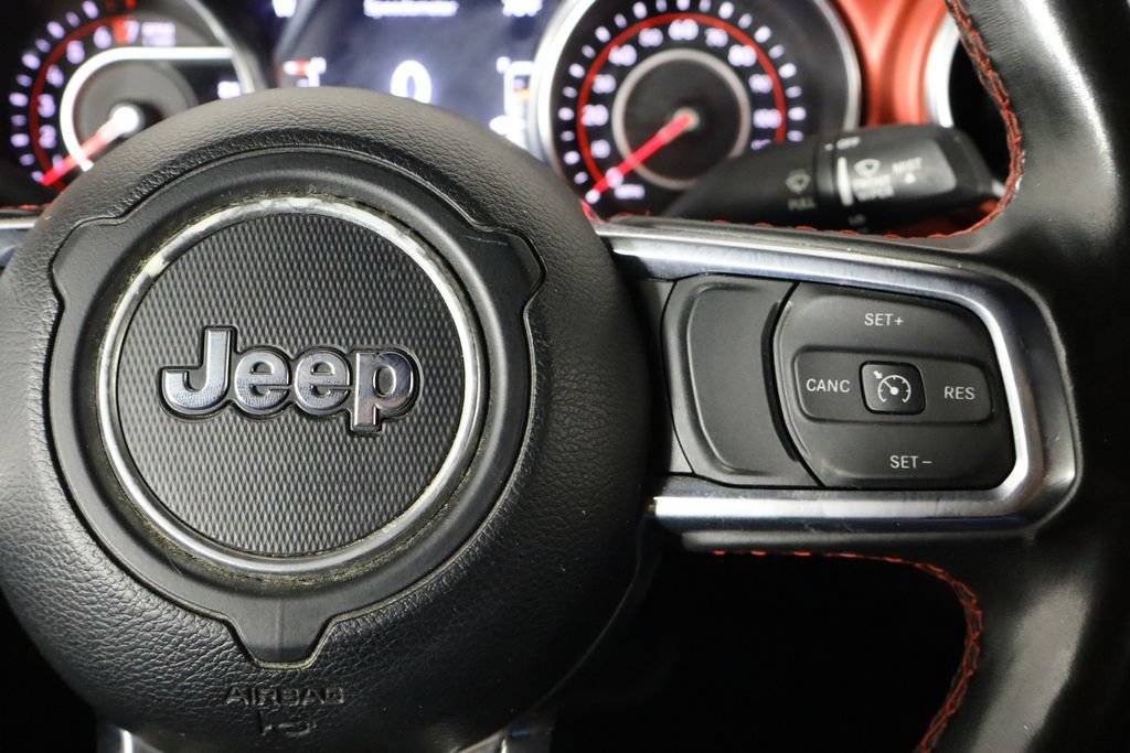 Used 2022 Jeep Gladiator Rubicon w/ LED Lighting Group AWD/4WD image 10