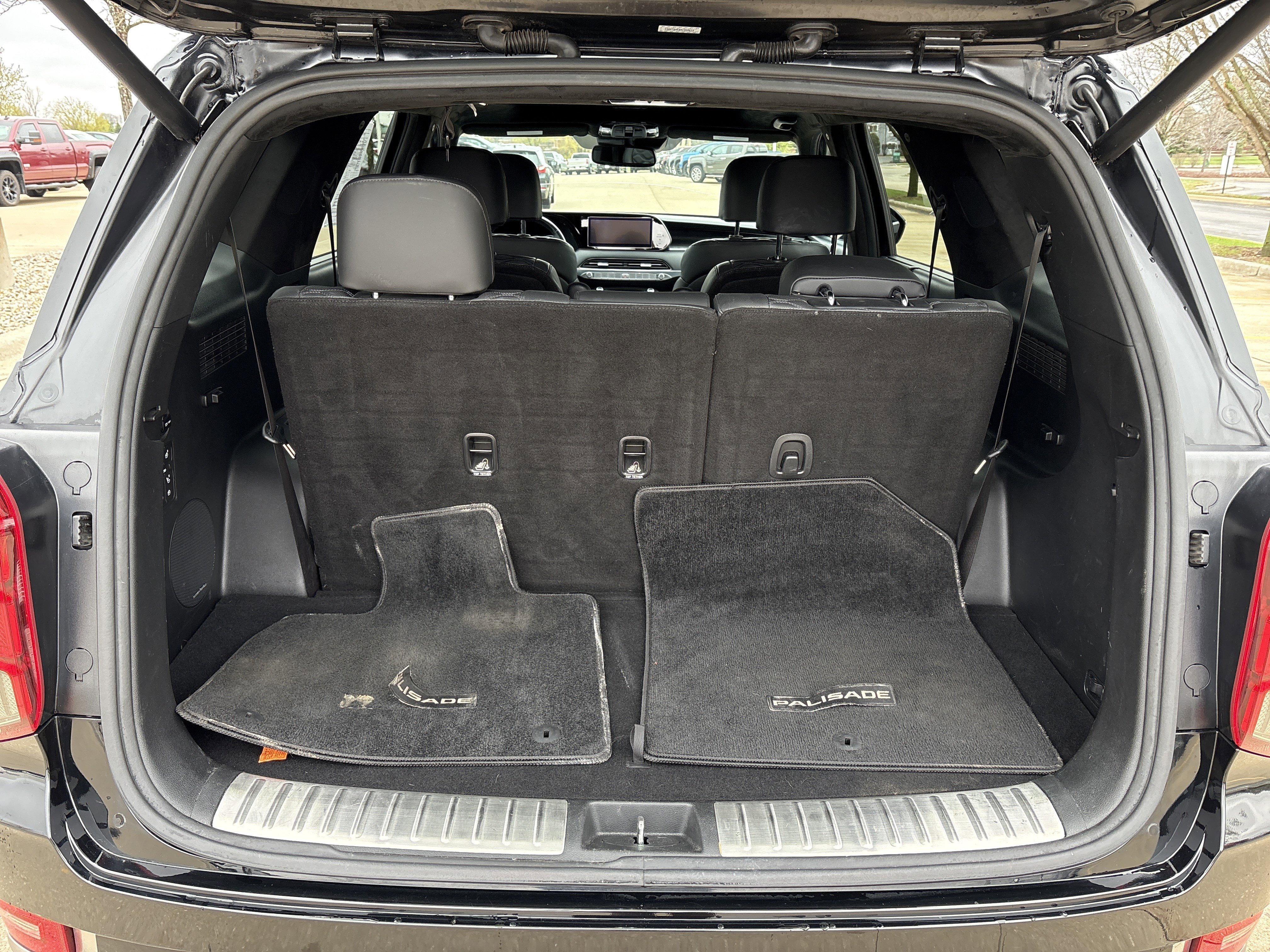 Used 2022 Hyundai Palisade Calligraphy image 12