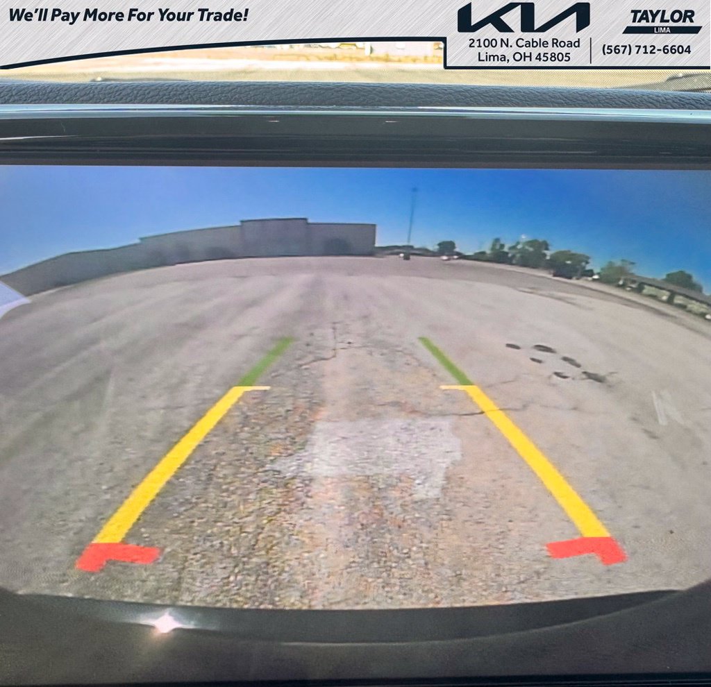 Used 2024 Chrysler Pacifica Touring-L FWD image 6