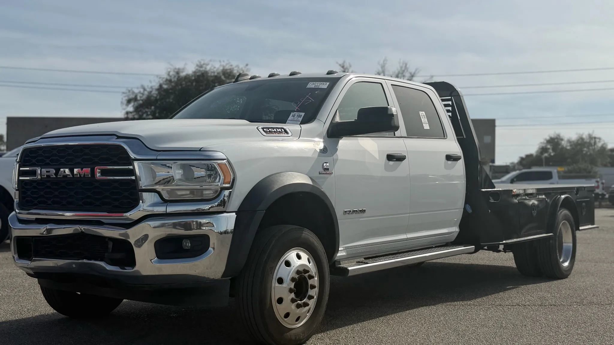 Used 2019 RAM 5500 Tradesman w/ Ambulance Prep Group RWD image 20