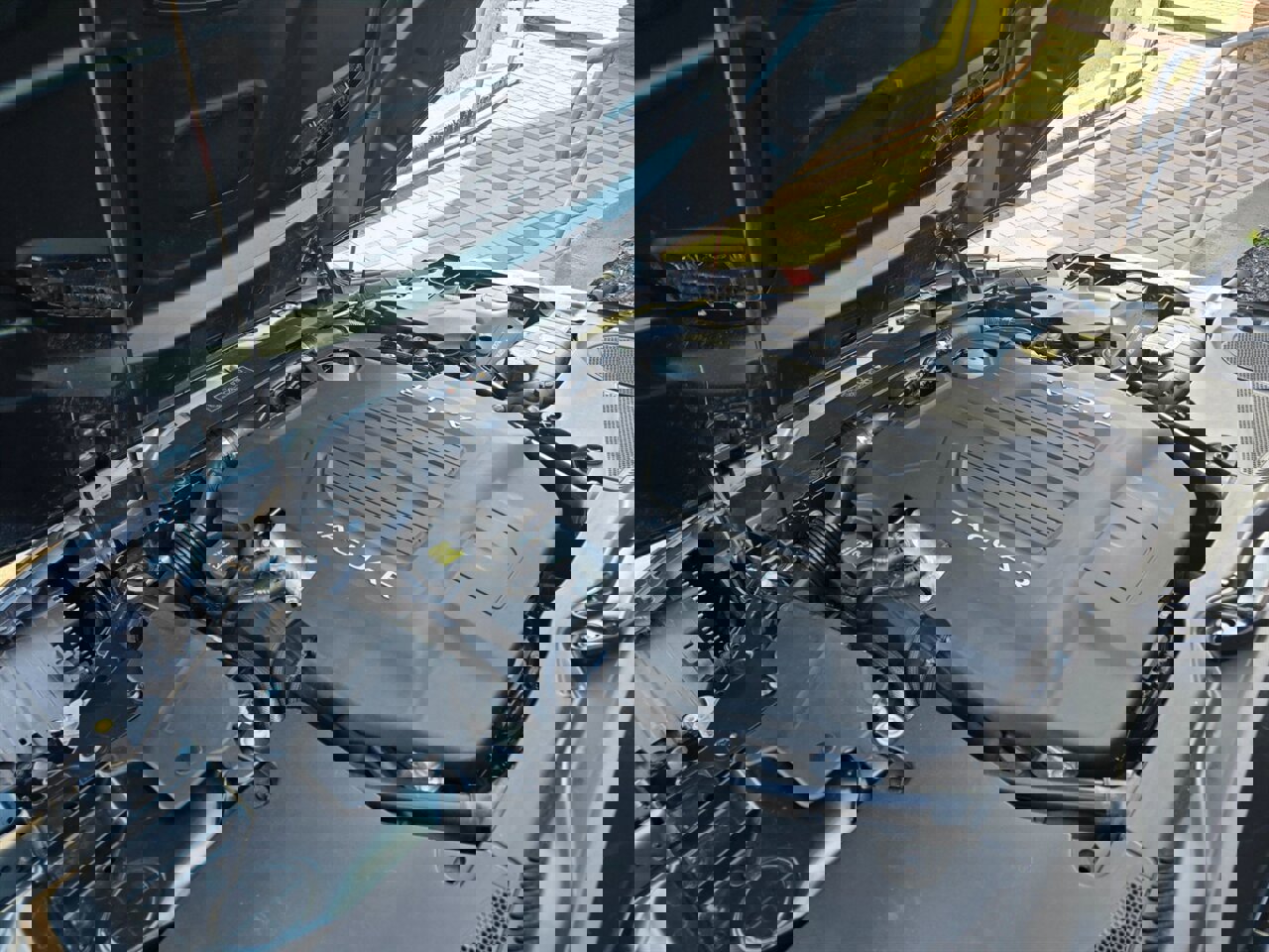 Used 2021 Jaguar F-TYPE R image 27