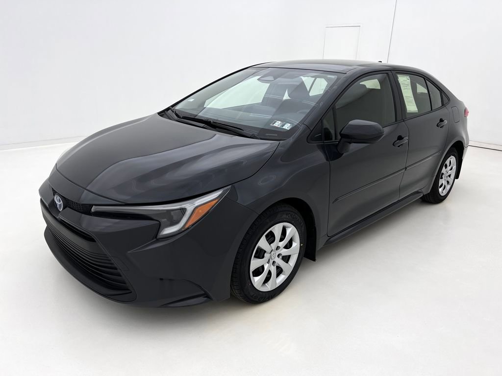 Used 2024 Toyota Corolla LE FWD image 4