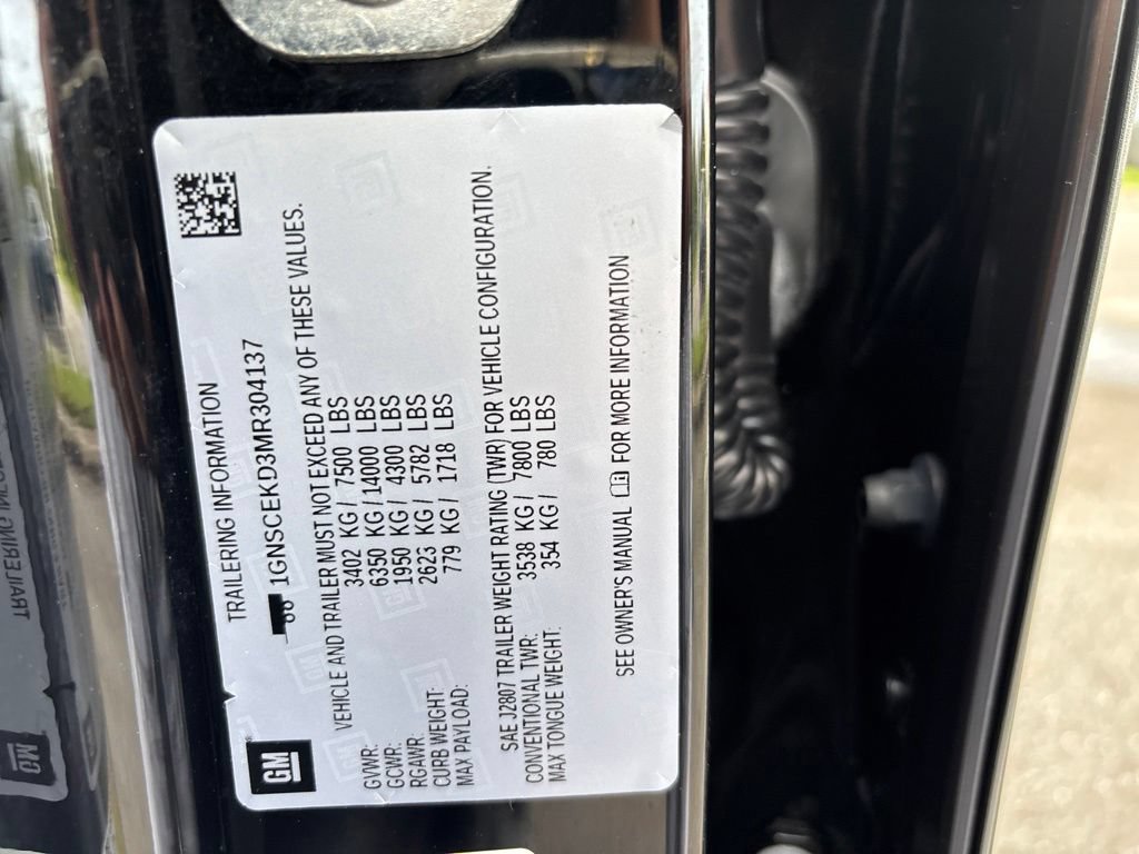 Used 2021 Chevrolet Suburban RST w/ Luxury Package RWD image 10