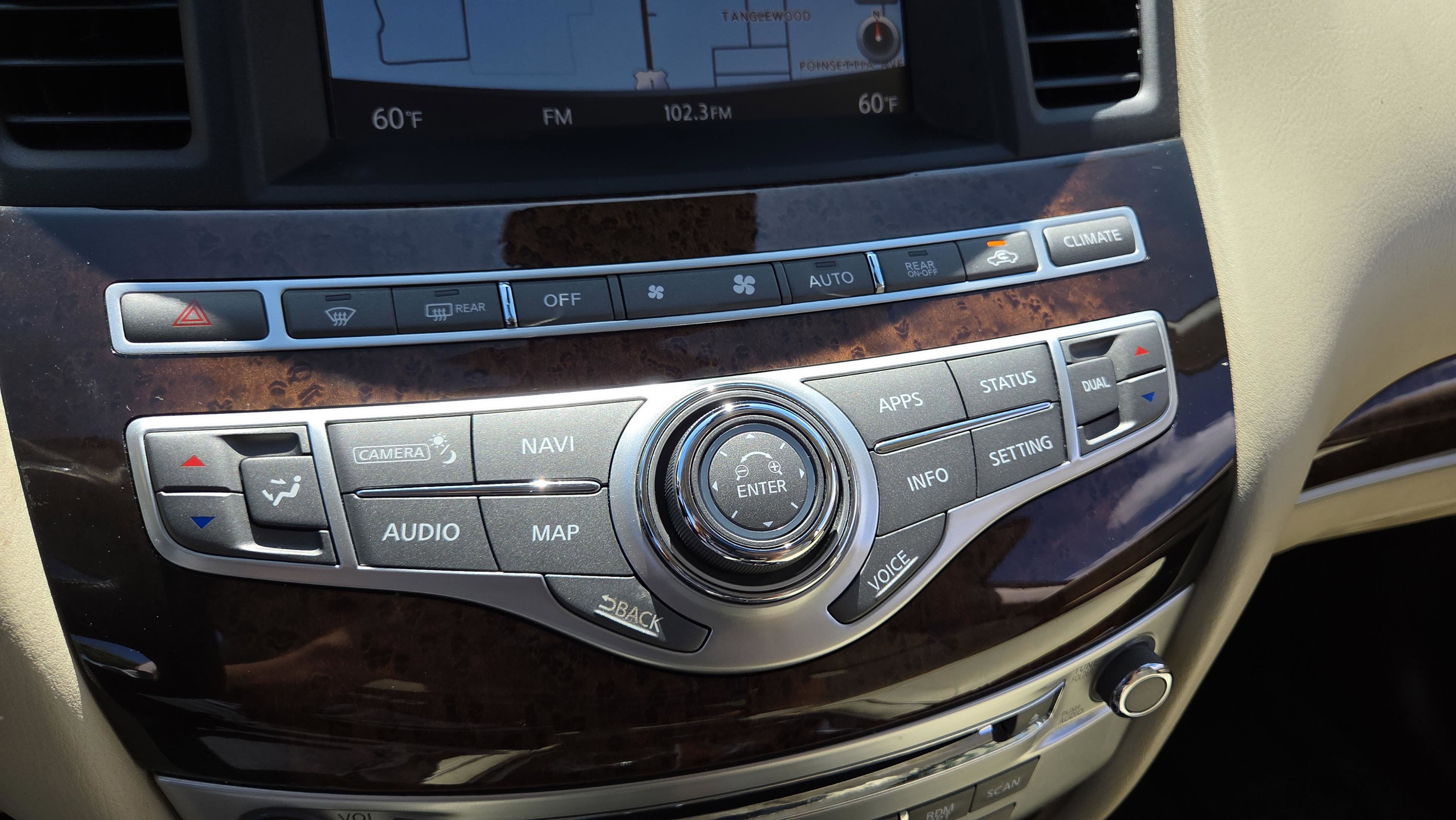 Used 2018 INFINITI QX60 Luxe w/ Deluxe Technology Package image 37