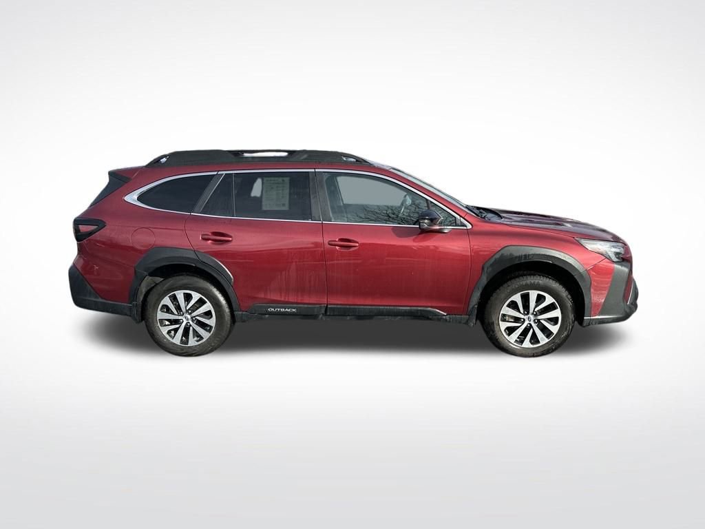 Certified 2025 Subaru Outback Premium image 8