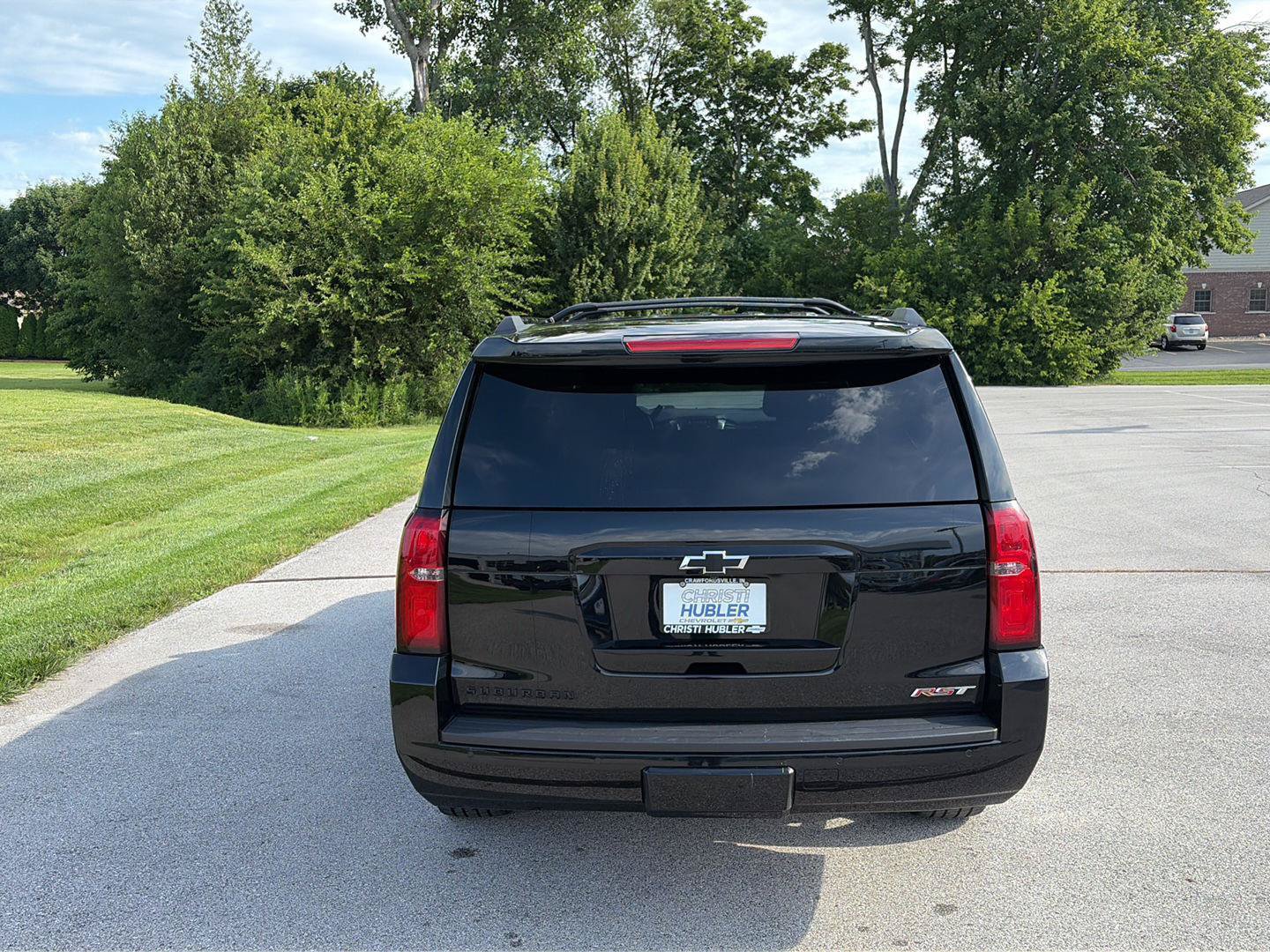 Used 2019 Chevrolet Suburban Premier AWD/4WD image 4