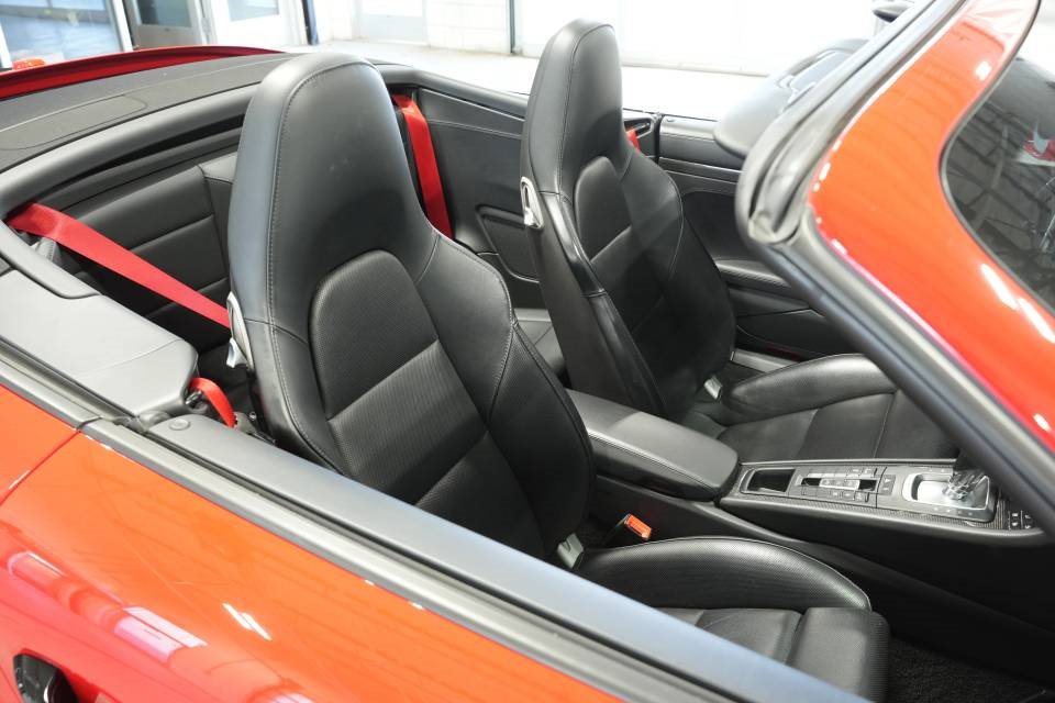 Used 2019 Porsche 911 Turbo image 48