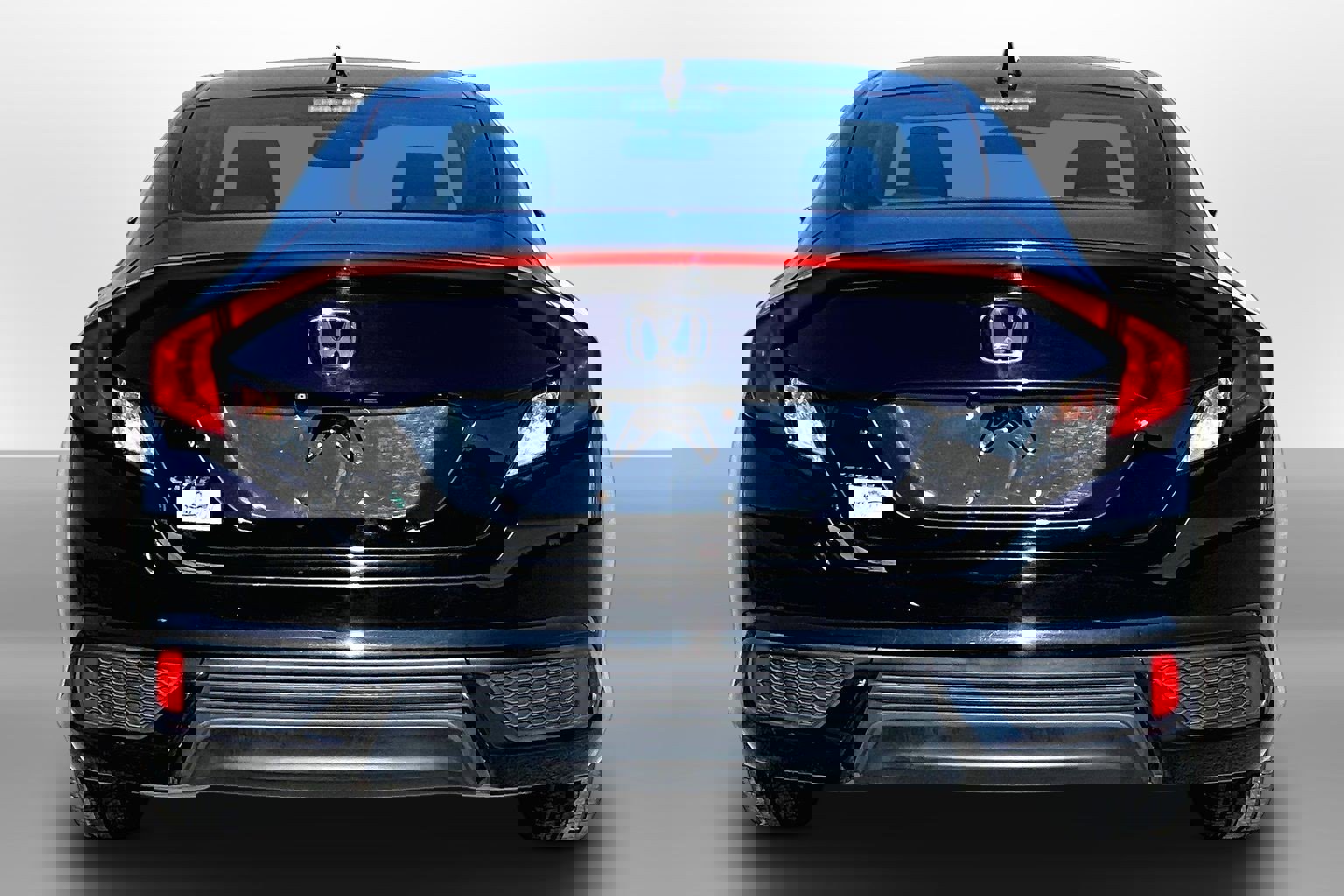 Used 2019 Honda Civic EX image 4