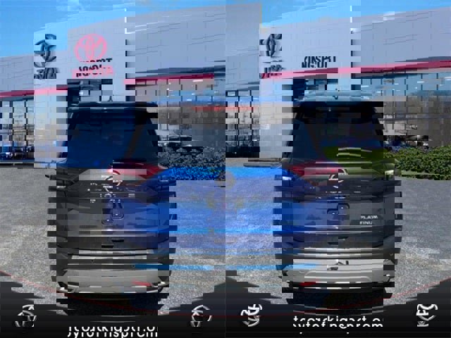 Used 2023 Nissan Rogue Platinum w/ Platinum Premium Package image 4