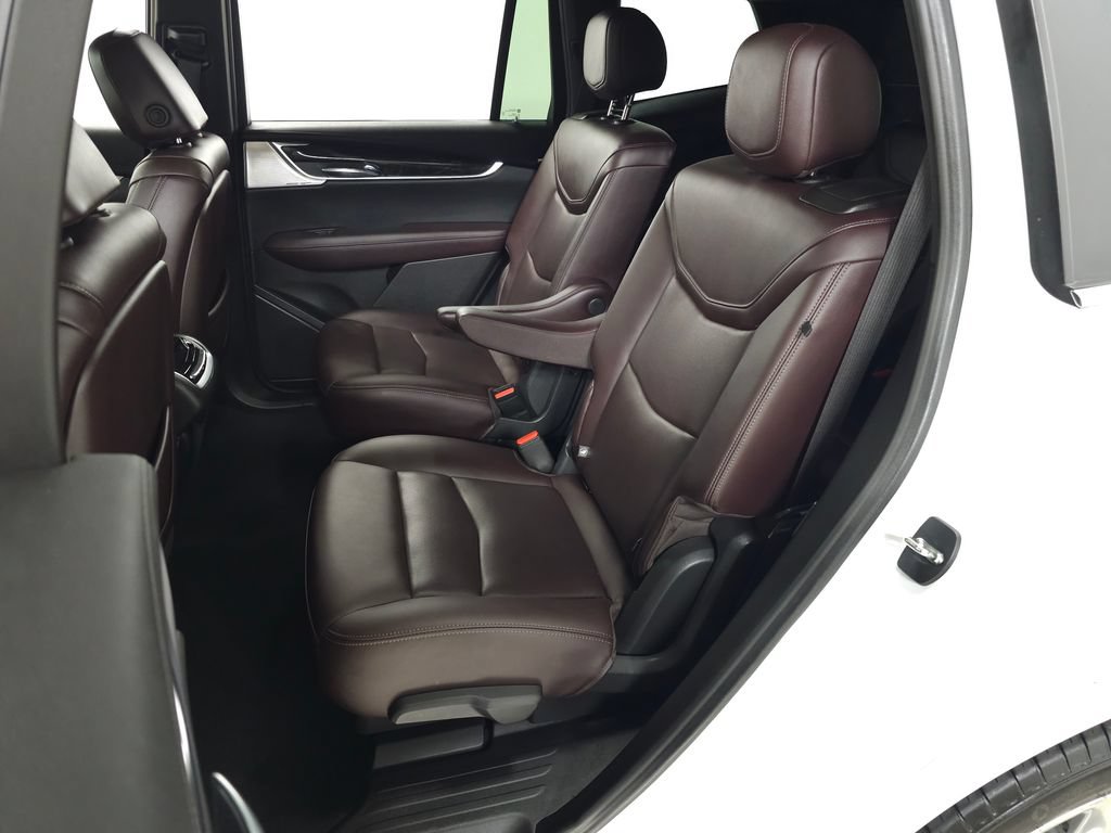 Certified 2023 Cadillac XT6 Premium Luxury w/ Technology Package AWD/4WD image 37