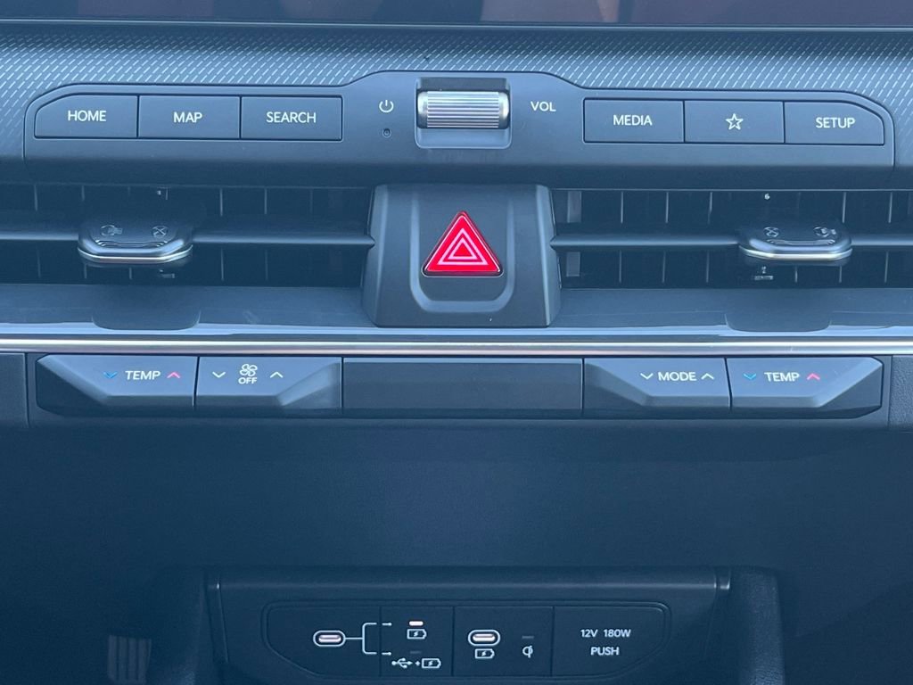 New 2025 Kia K4 GT-Line image 30