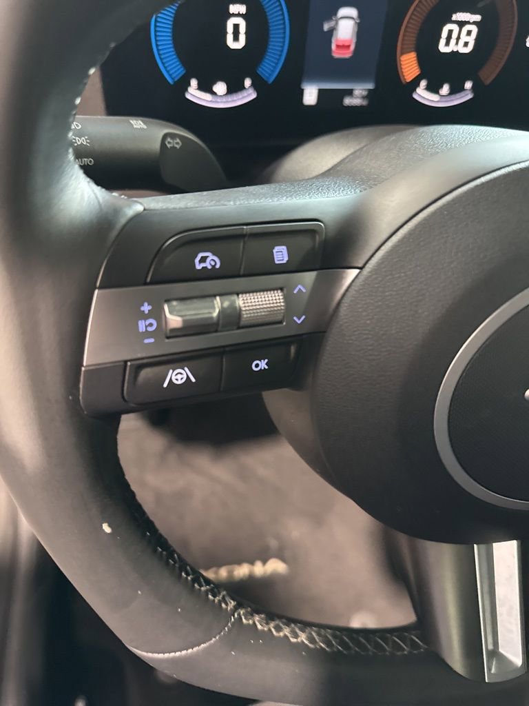 Used 2025 Hyundai Kona SEL FWD image 38