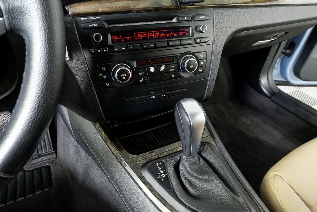 Used 2011 BMW 128i Convertible image 15