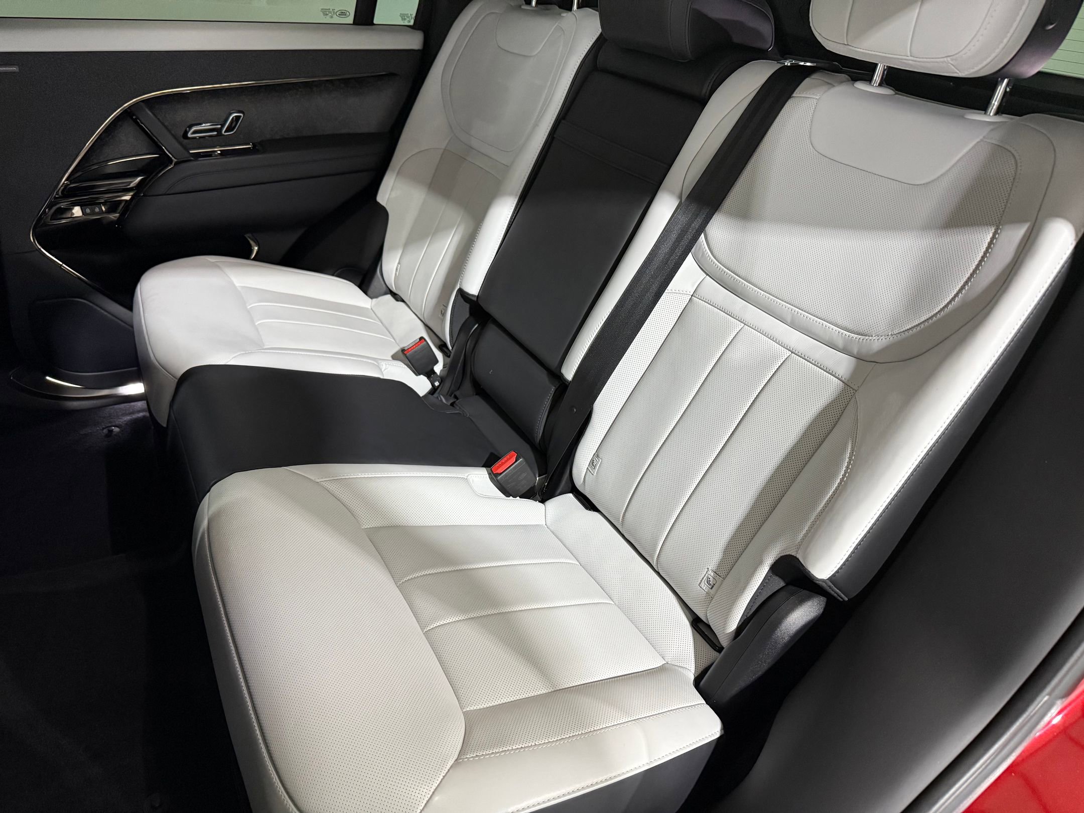 Used 2023 Land Rover Range Rover Sport SE Dynamic image 42