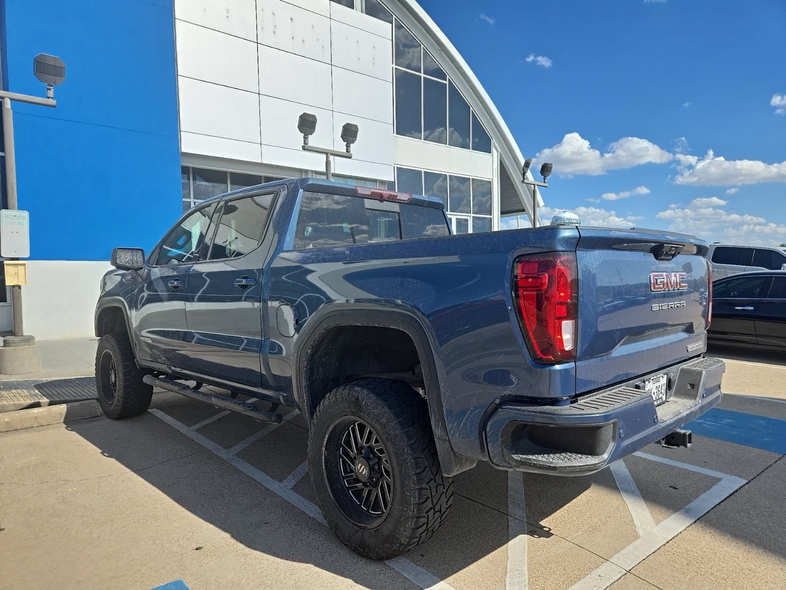 Used 2024 GMC Sierra 1500 Elevation w/ Preferred Package RWD image 3