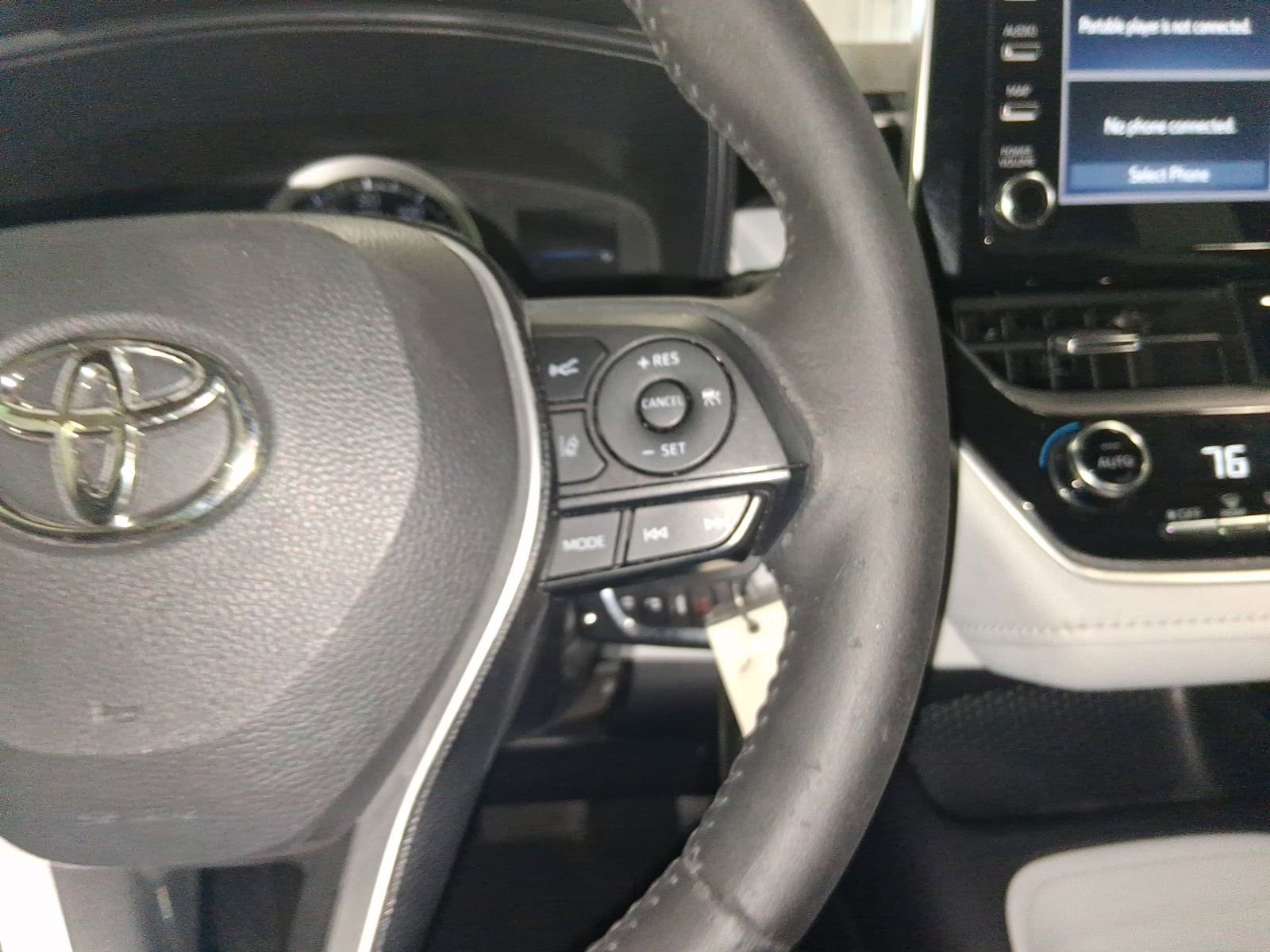 Used 2020 Toyota Corolla SE image 23