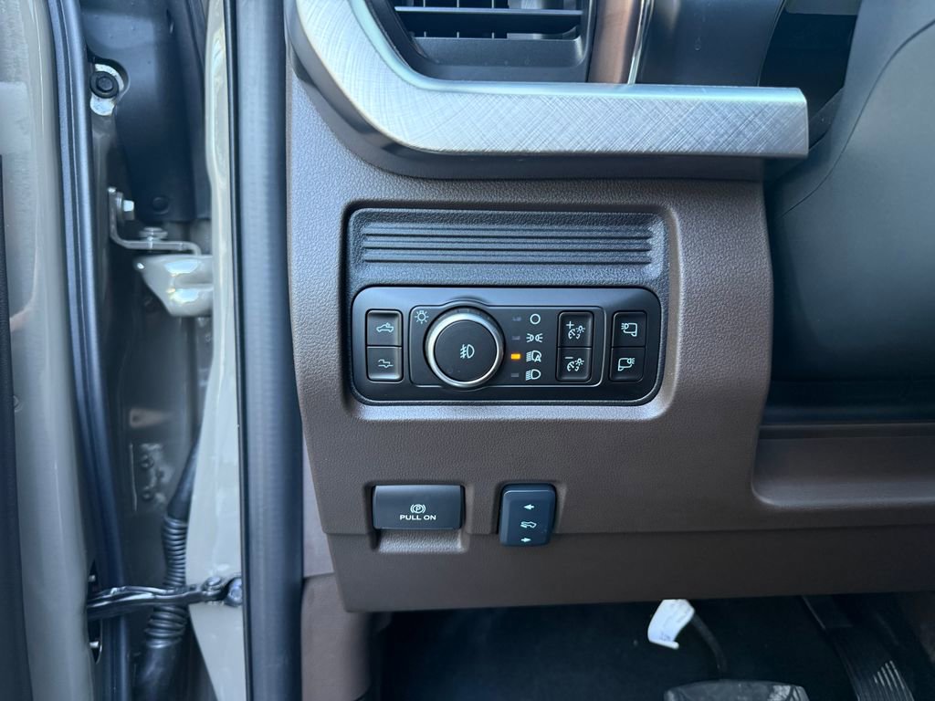 Used 2026 Ford F450 King Ranch w/ Chrome Package AWD/4WD image 37