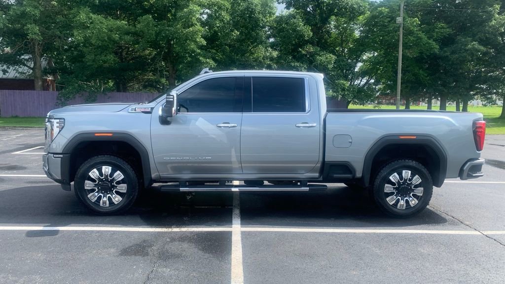 Used 2024 GMC Sierra 2500 Denali w/ Denali Reserve Package image 4