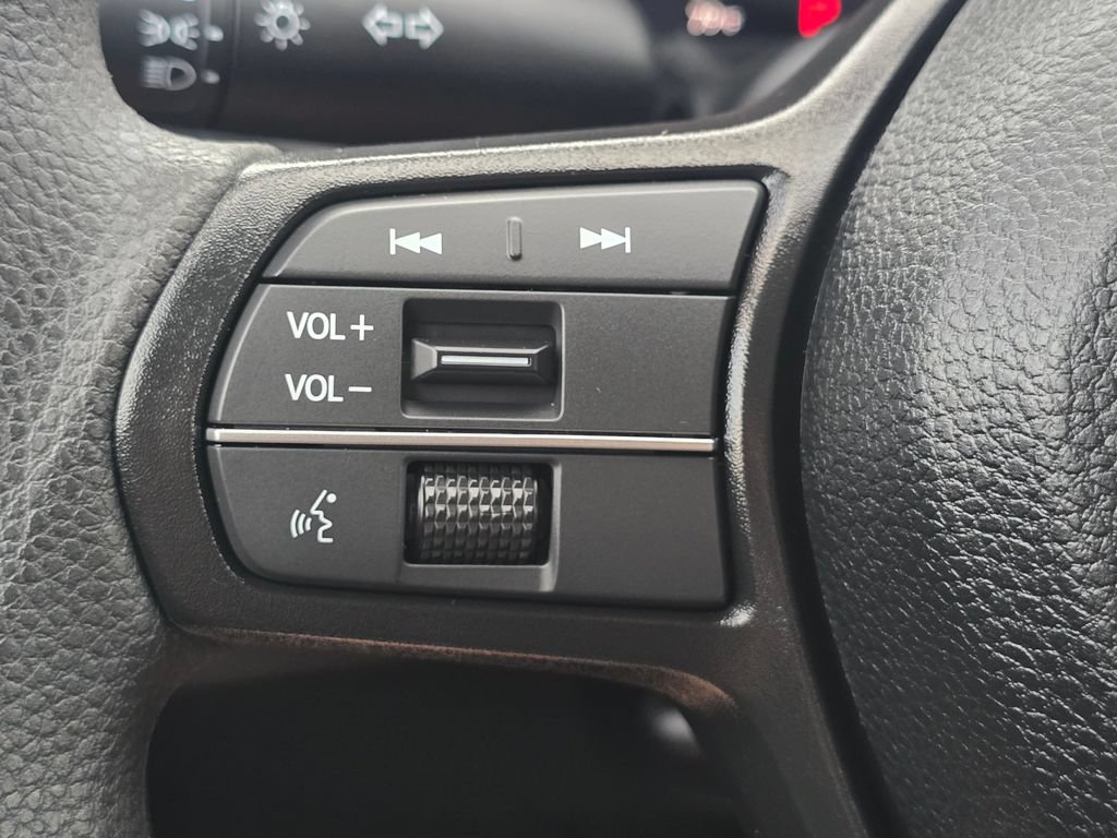 Used 2025 Honda Accord LX image 31