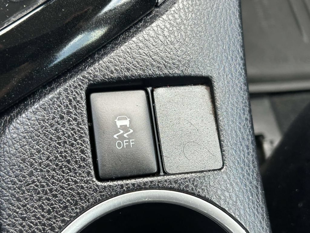Used 2018 Toyota Corolla XLE FWD image 22