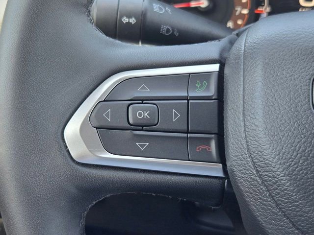 Used 2025 Jeep Compass Limited image 21