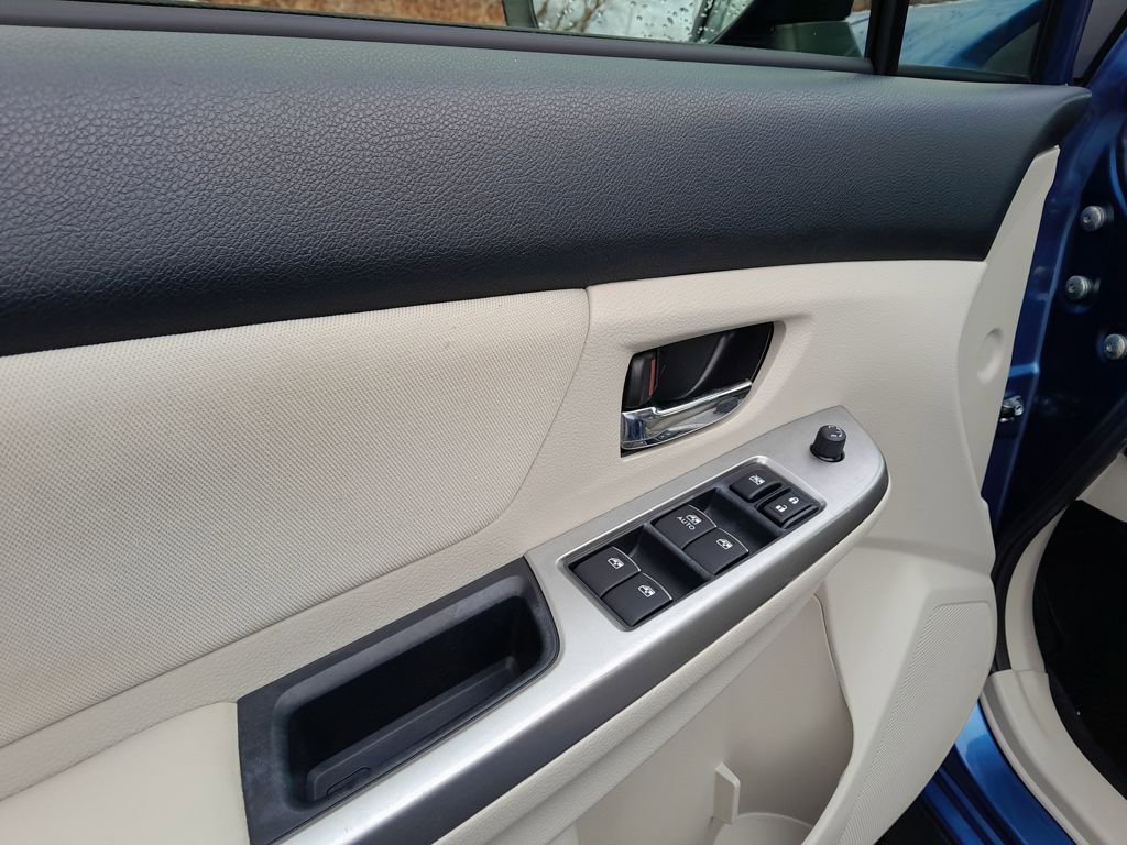 Used 2015 Subaru Crosstrek 2.0i Premium w/ Moonroof Package image 12