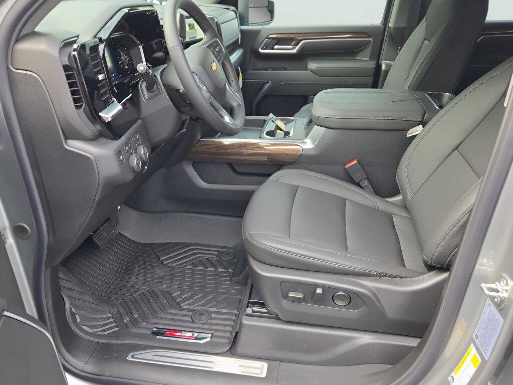 New 2026 Chevrolet Silverado 2500 LT w/ All Star Edition AWD/4WD image 26