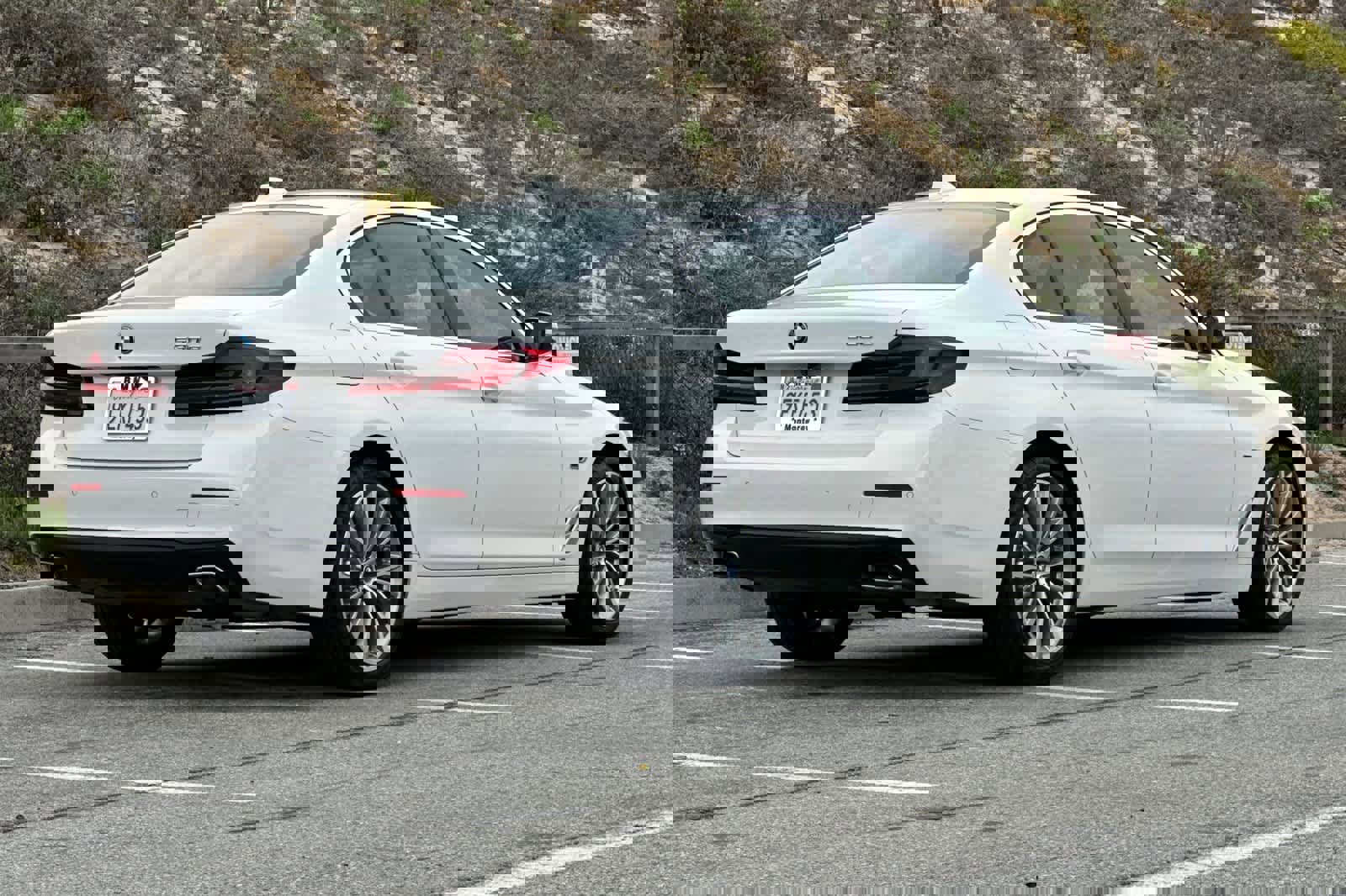 Certified 2023 BMW 530e 530e w/ Convenience Package image 2