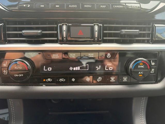 Used 2024 Nissan Pathfinder Platinum AWD/4WD image 35