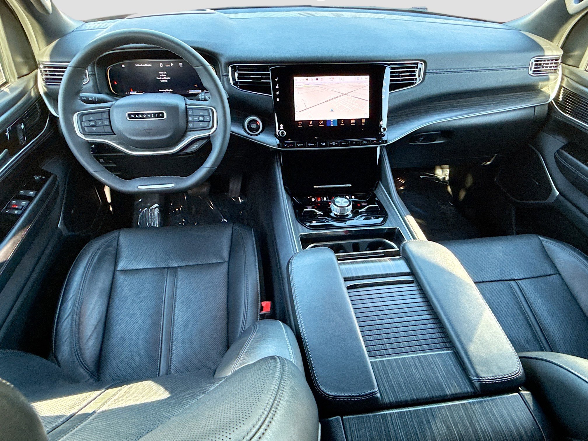 Used 2023 Jeep Wagoneer Series III w/ Convenience Group I image 15