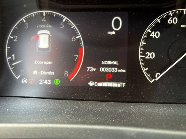 Used 2025 Honda Pilot Touring image 19