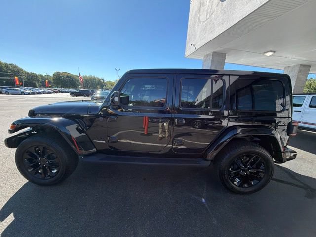 Used 2022 Jeep Wrangler Unlimited Sahara AWD/4WD image 8
