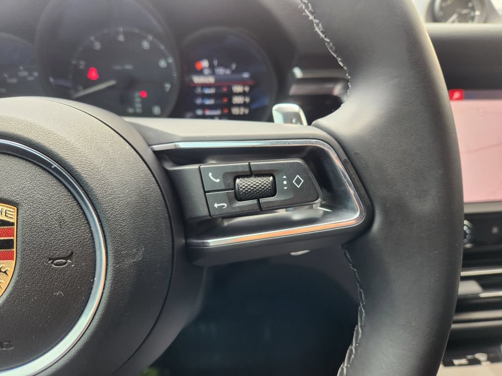 Used 2022 Porsche Macan AWD/4WD image 27