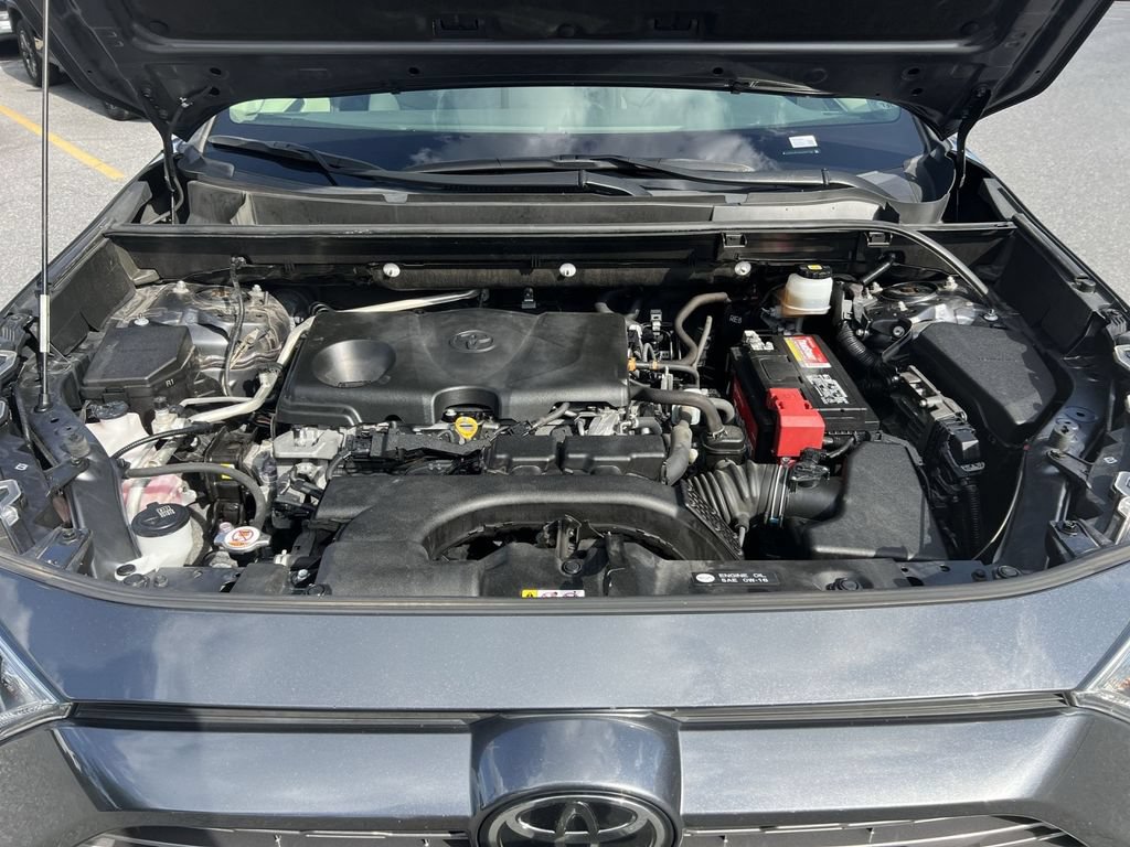 Used 2020 Toyota RAV4 Limited AWD/4WD image 28
