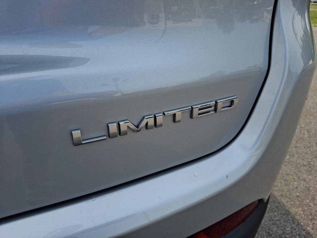 New 2025 Jeep Compass Limited w/ Sun & Sound Group image 32