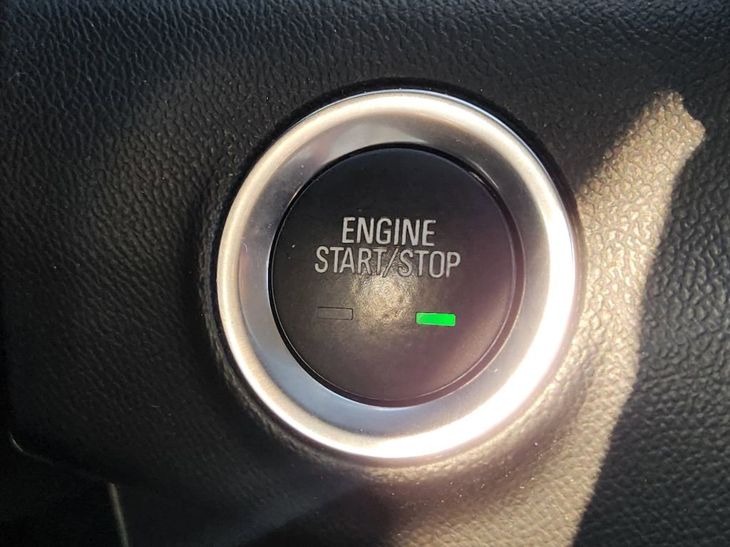 Used 2024 GMC Terrain SLT image 22