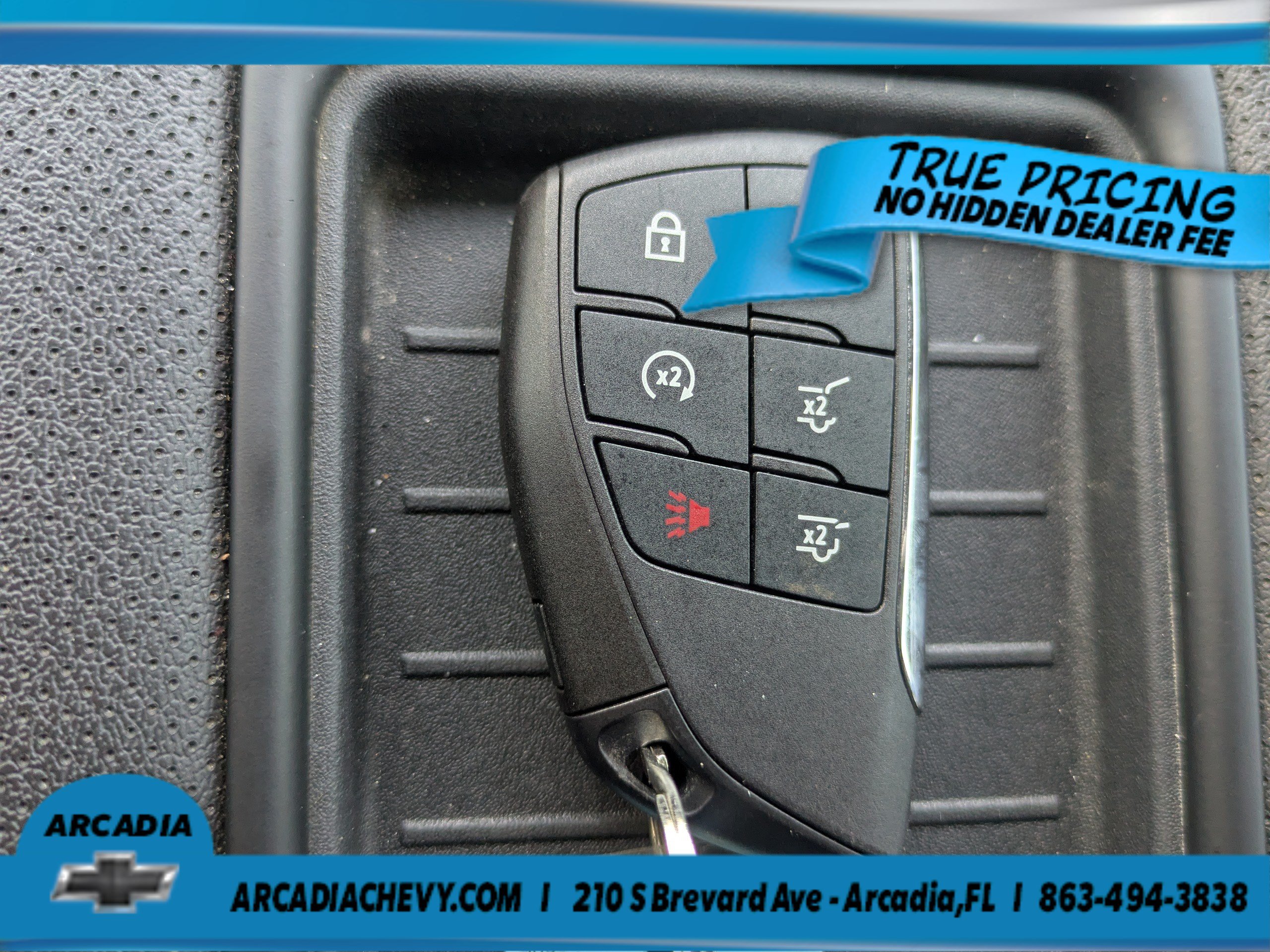 Used 2023 GMC Yukon AT4 AWD/4WD image 31