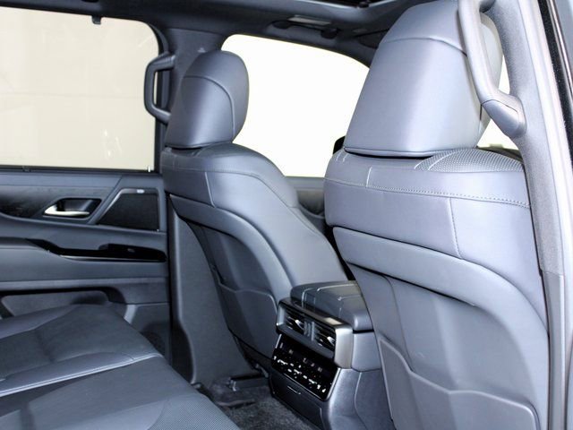 Used 2025 Lexus LX 700h Overtrail w/ Accessory Package (Z1) image 29