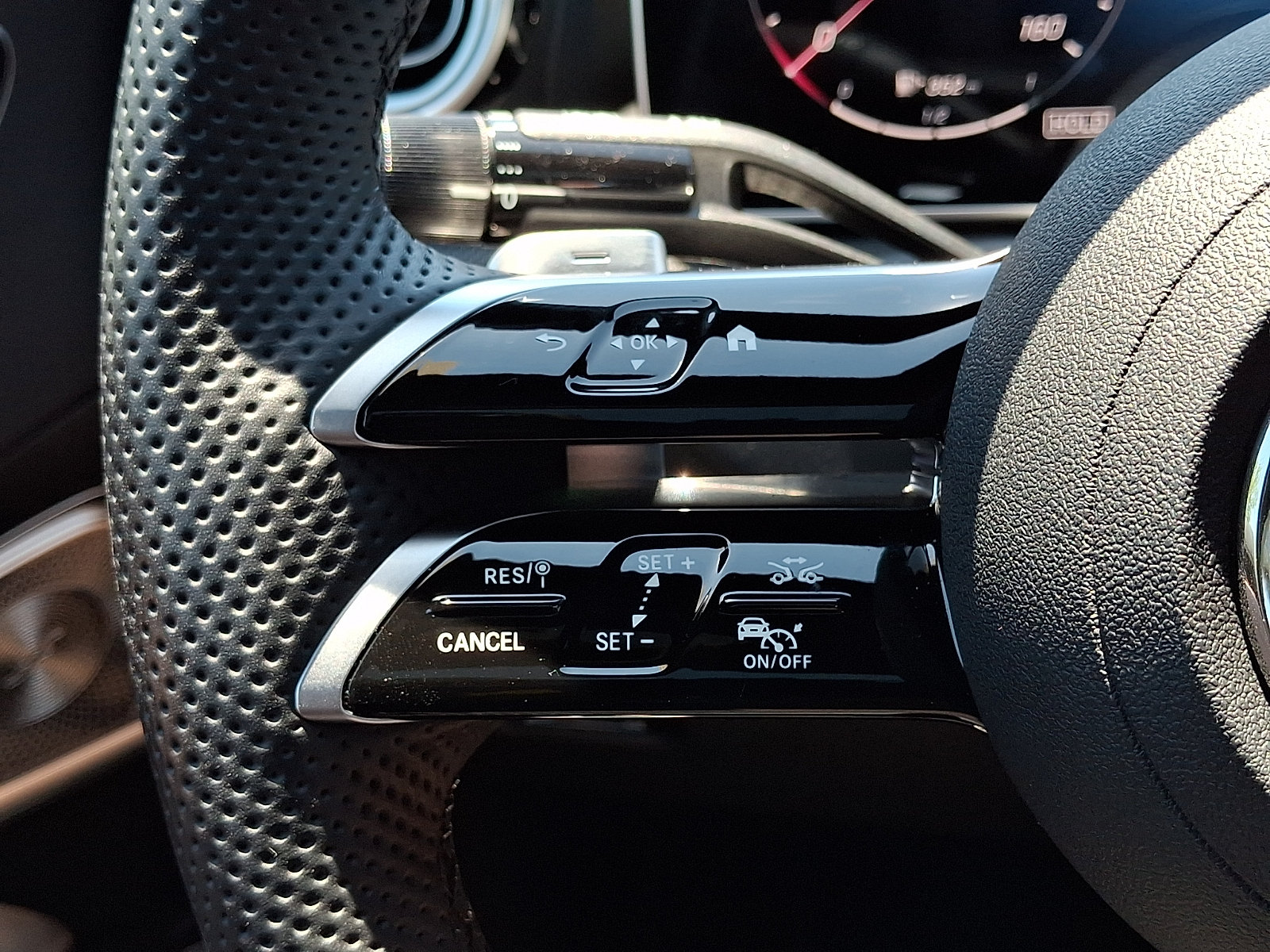 Certified 2026 Mercedes-Benz C 300 4MATIC Sedan image 20