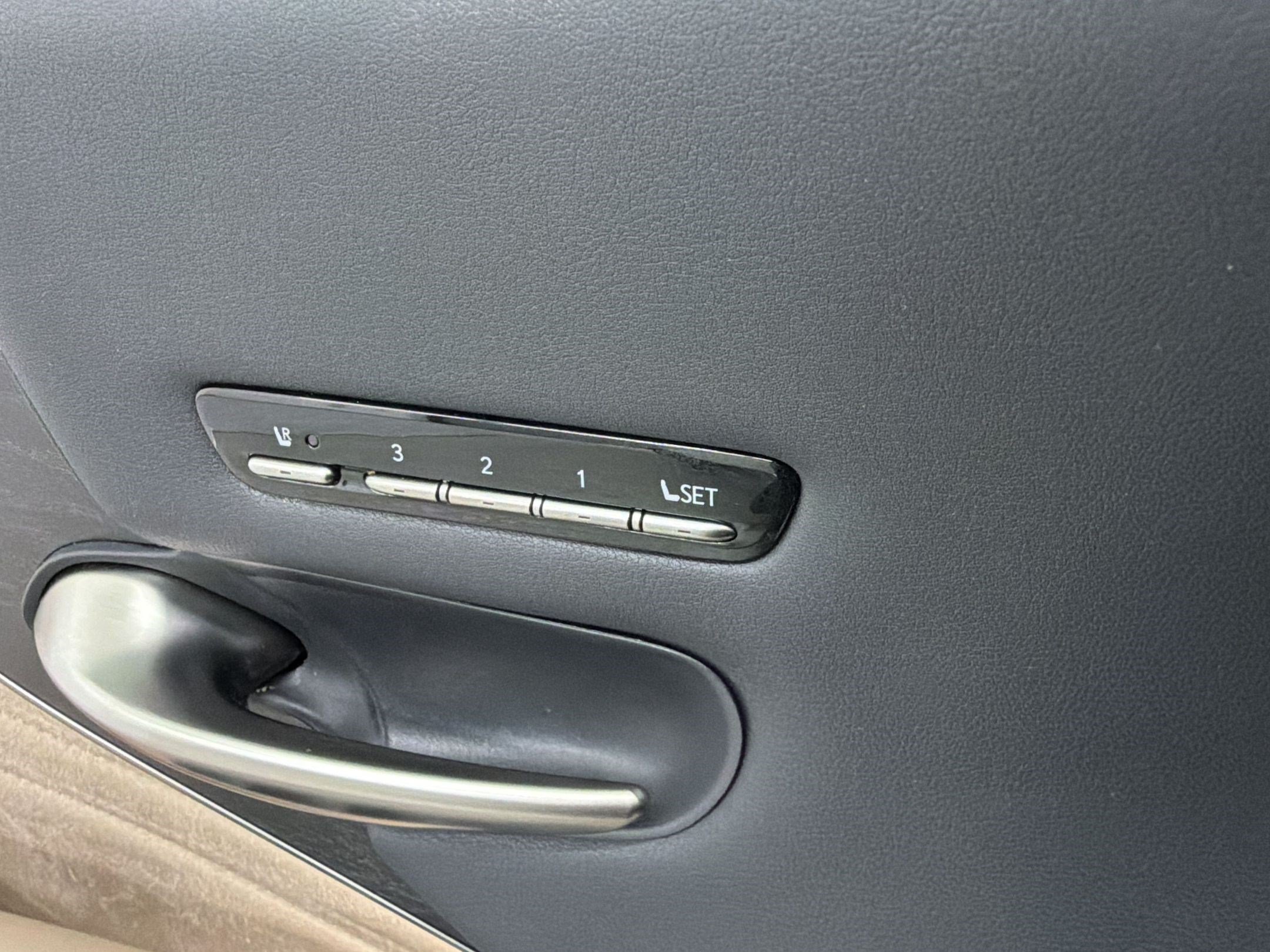 Certified 2021 Lexus LS 500 RWD image 18