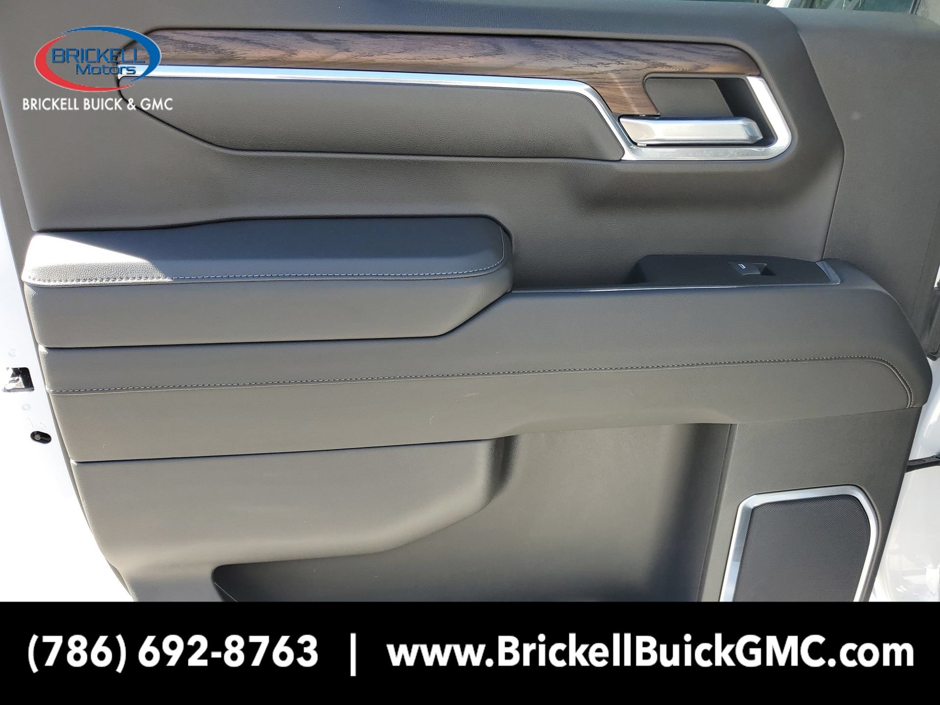New 2025 GMC Sierra 1500 SLT w/ SLT Convenience Package AWD/4WD image 9