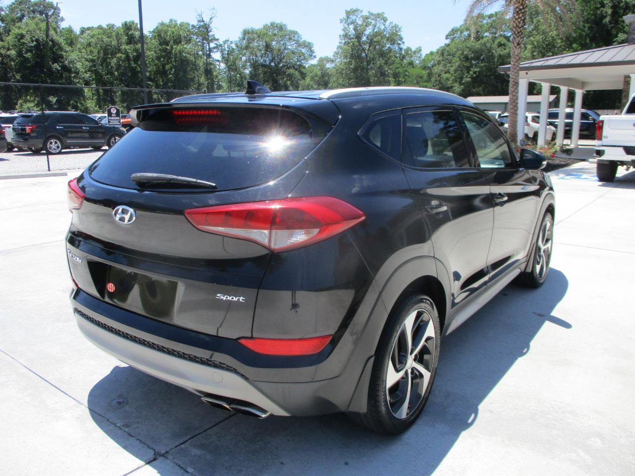 Used 2018 Hyundai Tucson Sport FWD image 9