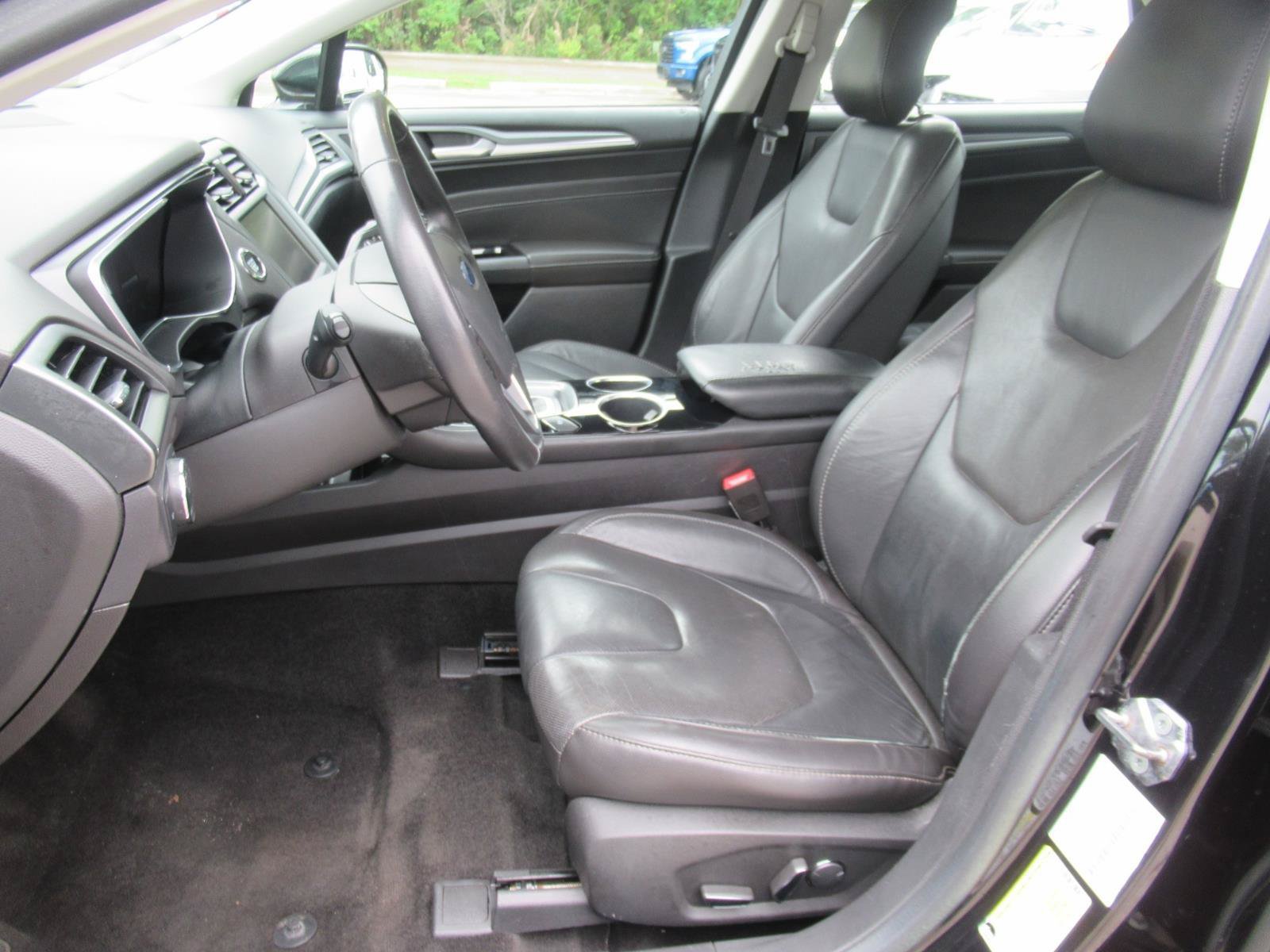Used 2013 Ford Fusion Titanium w/ Titanium Driver Assist Pkg FWD image 20