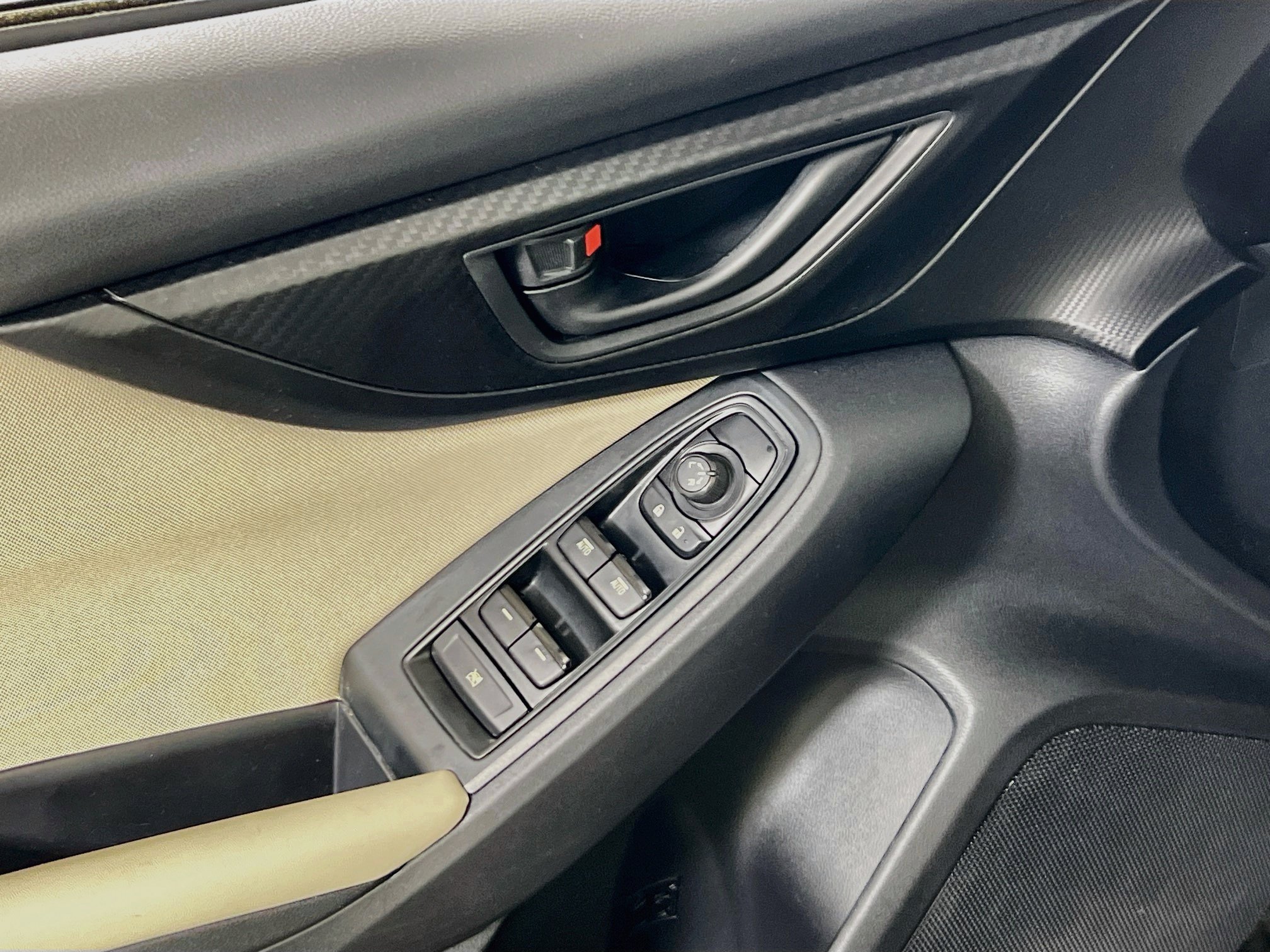 Used 2018 Subaru Impreza 2.0i Premium w/ Eyesight & BSD & Rcta AWD/4WD image 17