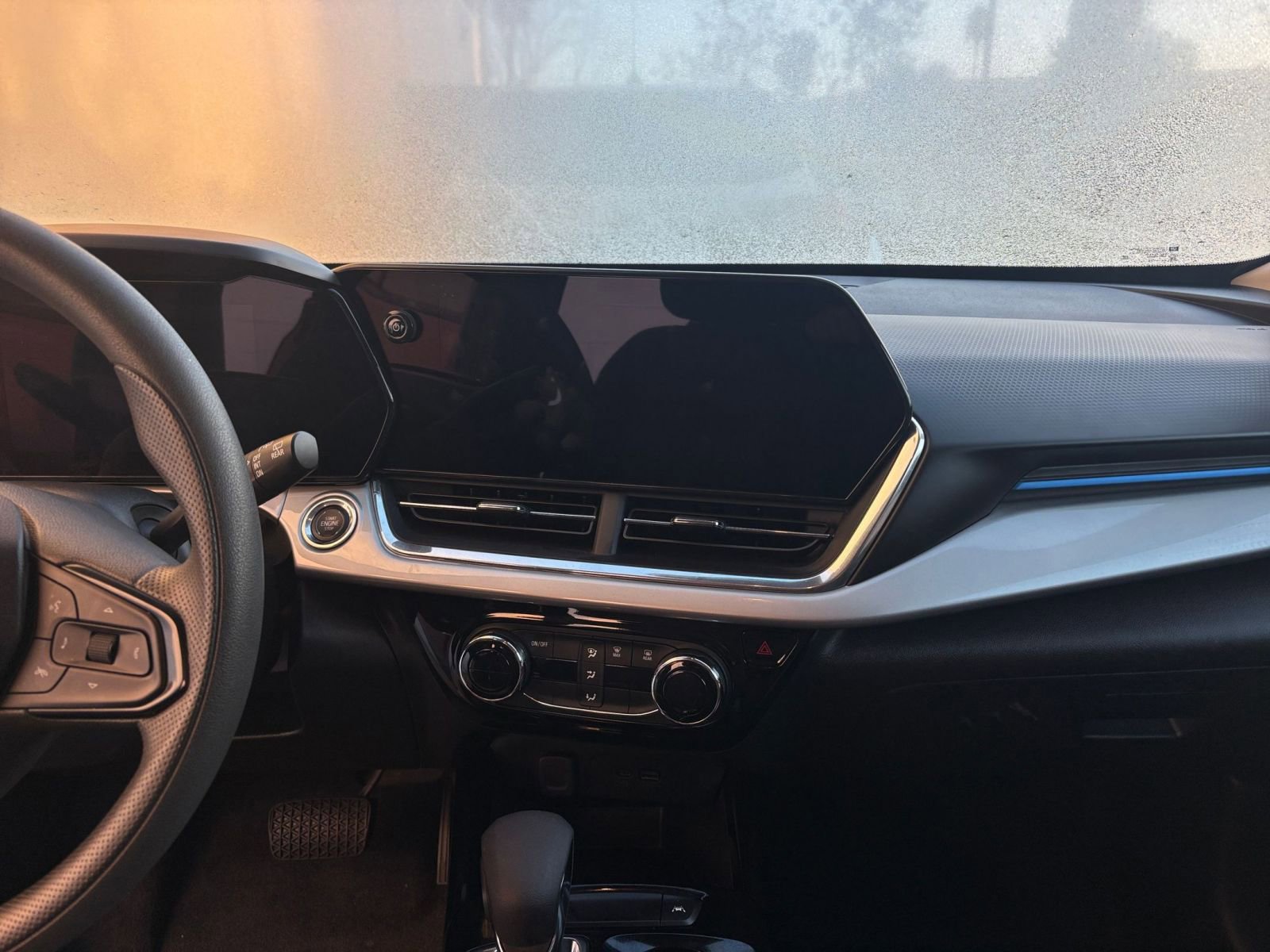 Used 2025 Chevrolet Trax LT image 18